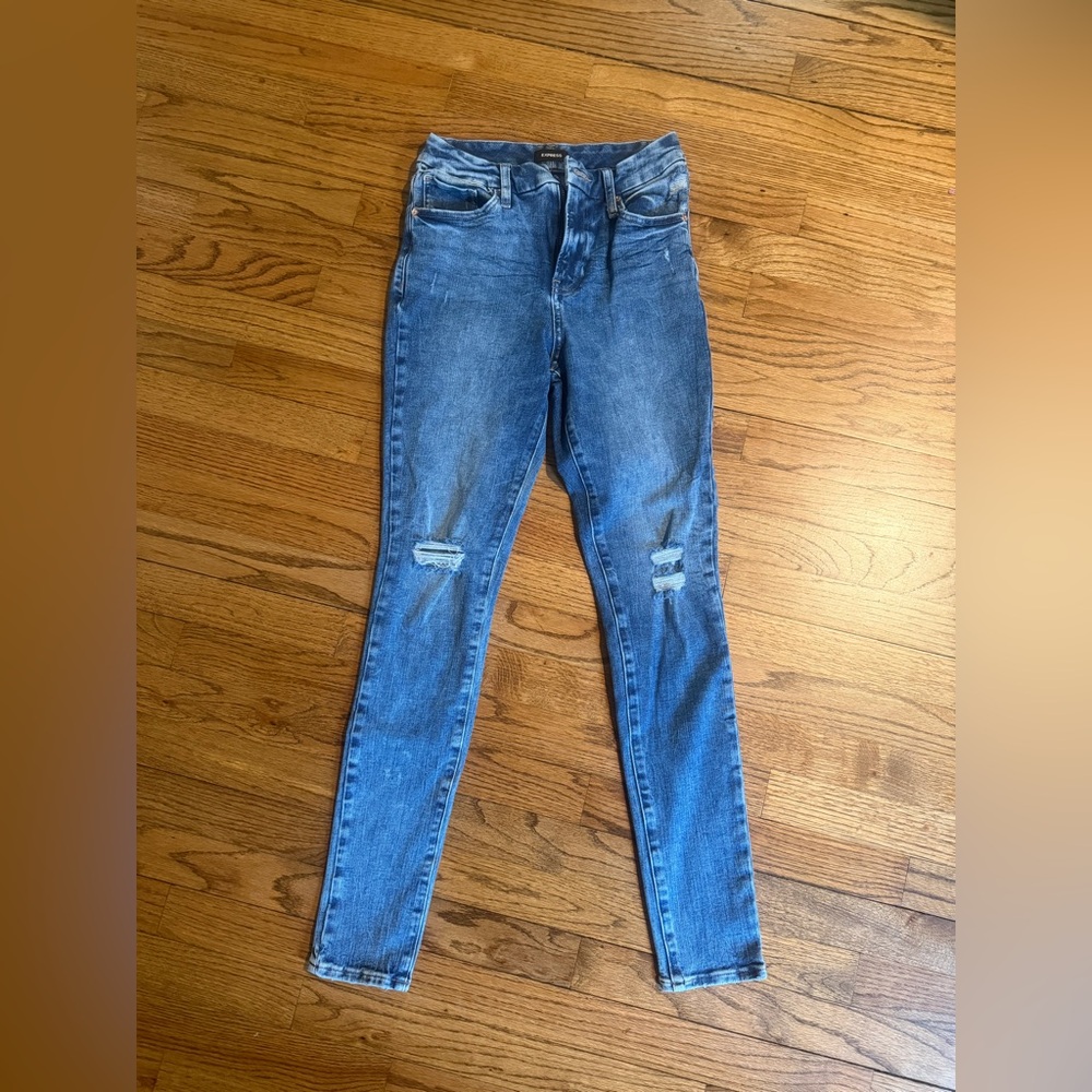 Express Women's Blue Distressed Skinny Jeans